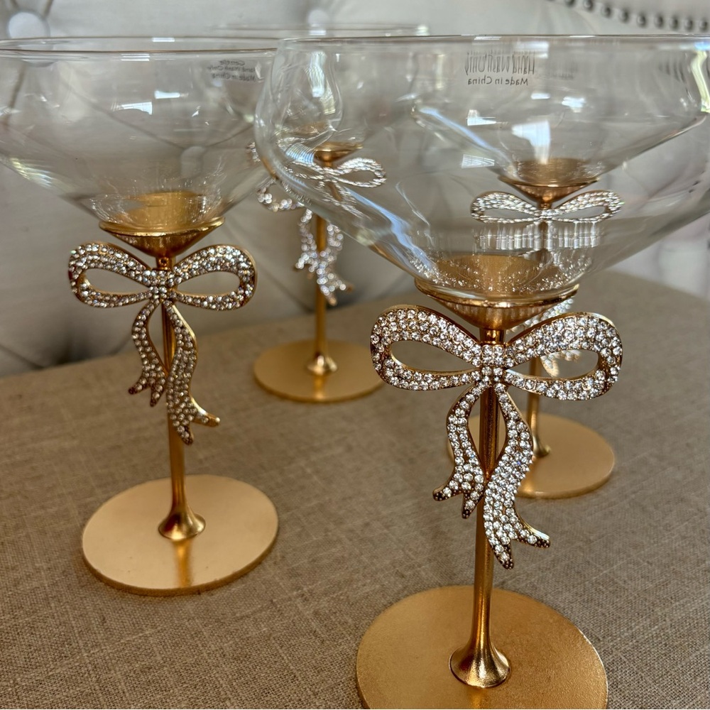 Viral bow martini glasses. Gorgeous for any occasion!